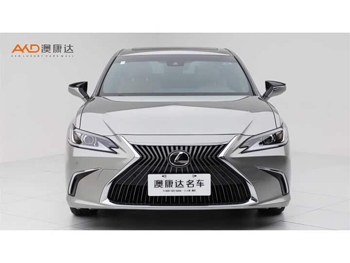 Фото 2 - Lexus ES