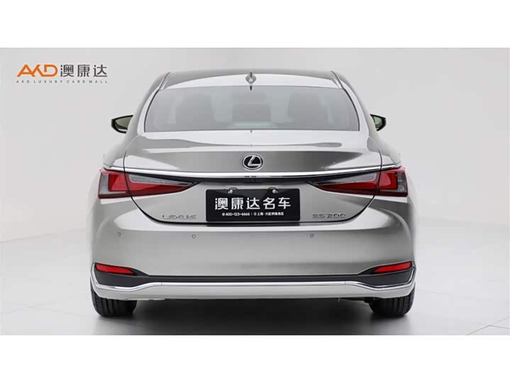 Фото 4 - Lexus ES