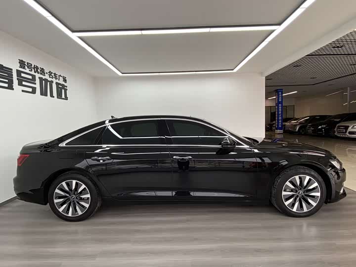 Фото 4 - Audi A6L