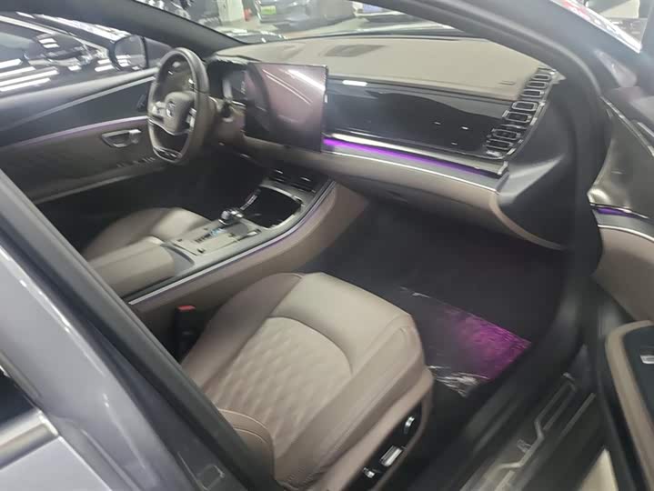 Фото 8 - BYD Han