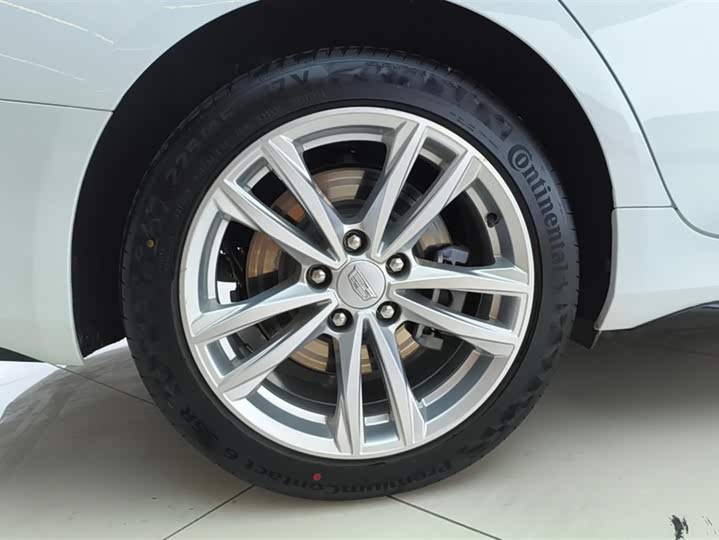 Фото 6 - Cadillac CT4