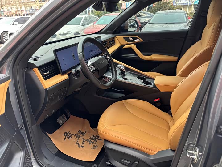 Фото 7 - Roewe RX5