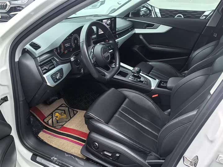 Фото 5 - Audi A4L