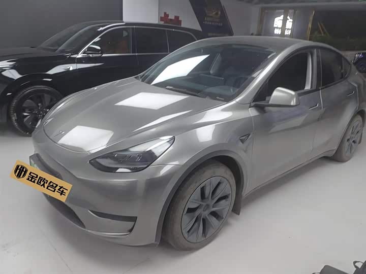 Фото 1 - Tesla Model Y