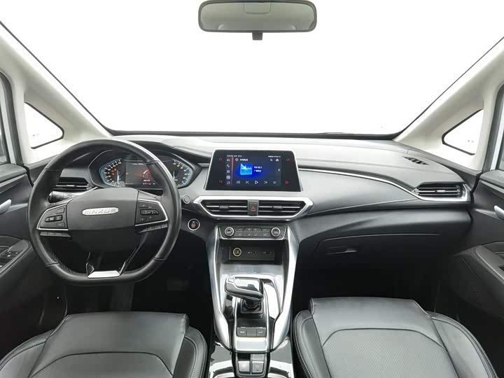 Фото 5 - Maxus Euniq 5