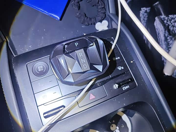 Фото 7 - BYD Qin L