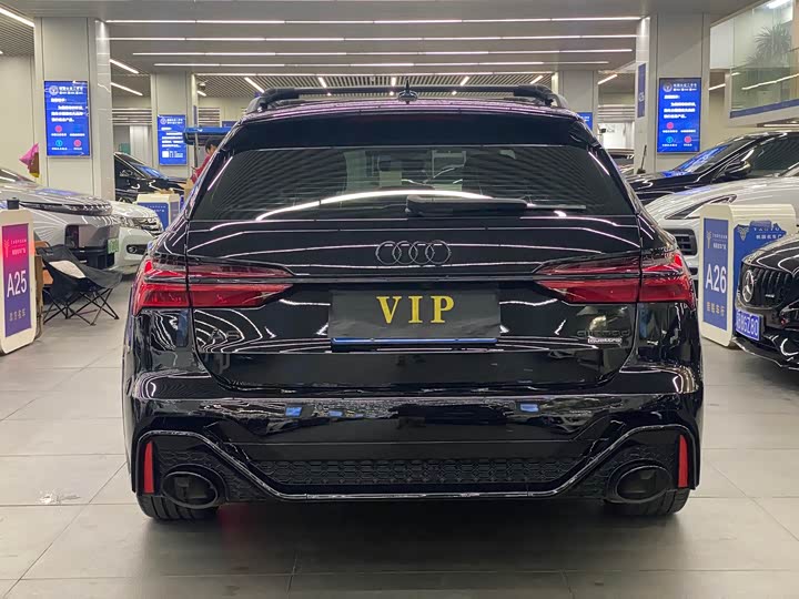 Фото 5 - Audi A6