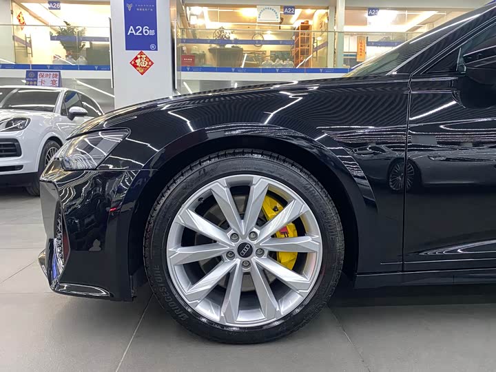 Фото 8 - Audi A6