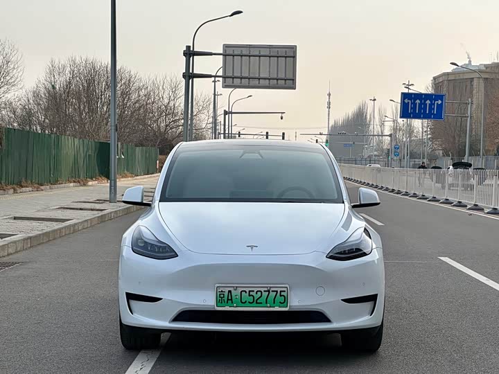 Фото 2 - Tesla Model Y