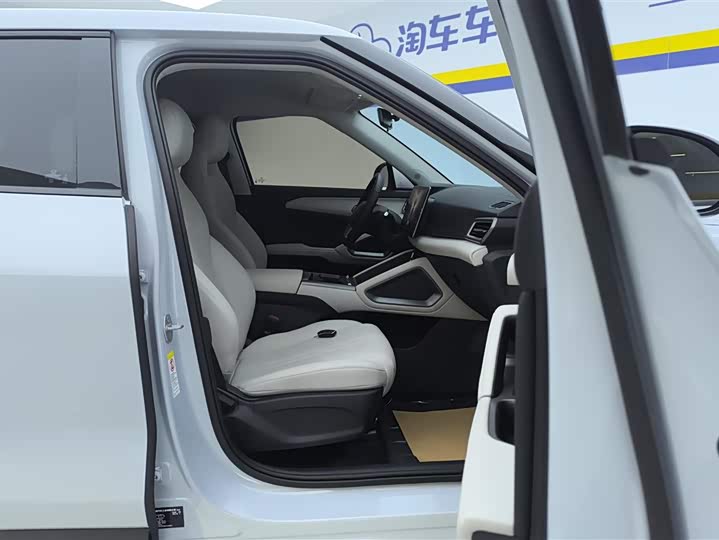 Фото 8 - BYD Yuan Up