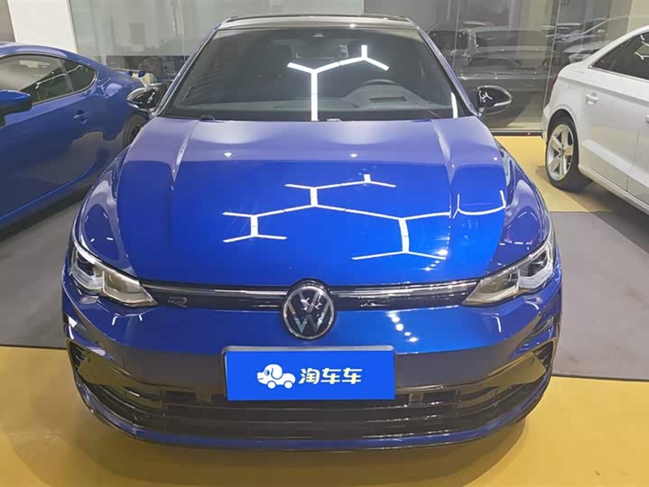 Фото 2 - Volkswagen Golf