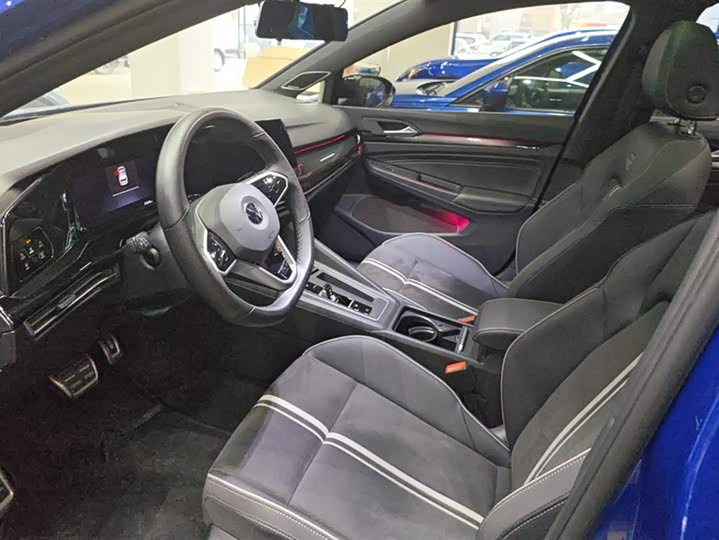 Фото 9 - Volkswagen Golf