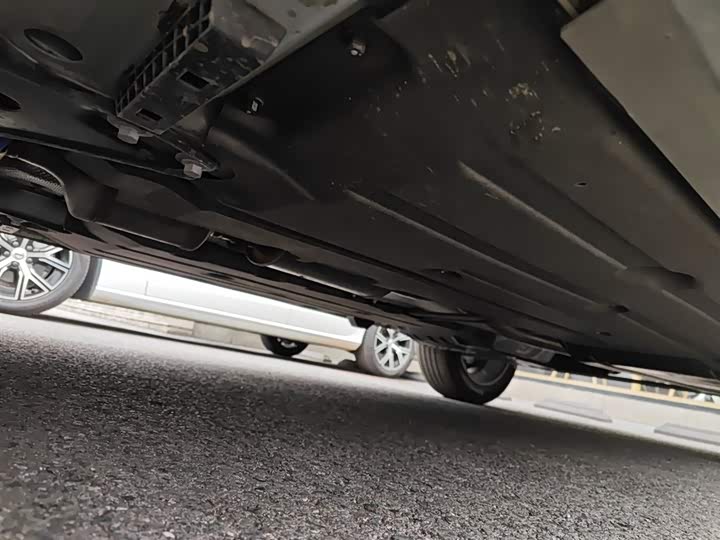 Фото 8 - Volvo XC40