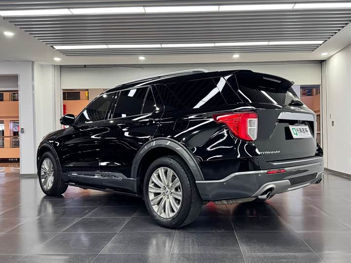 Фото 5 - Ford Explorer