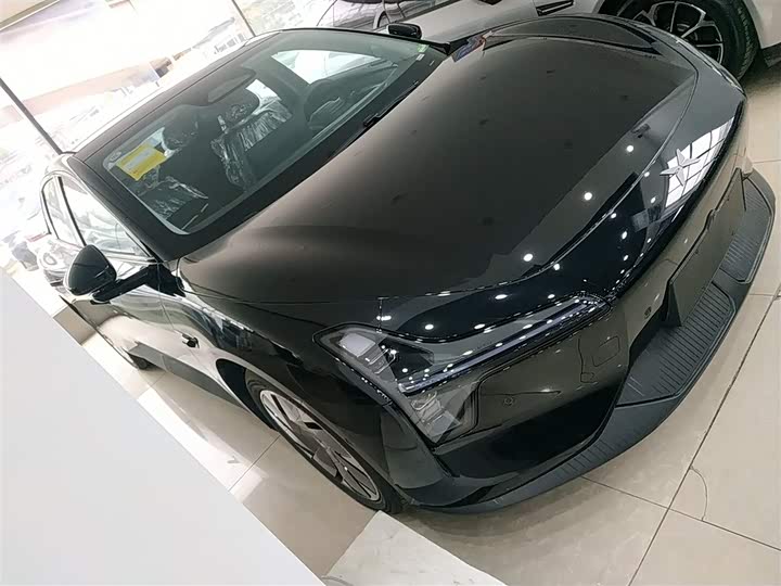 Фото 4 - XPeng Mona M03