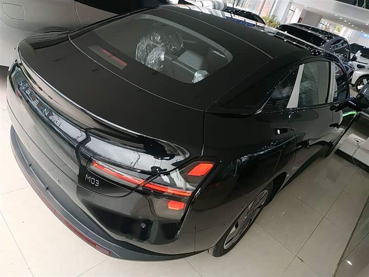 Фото 7 - XPeng Mona M03