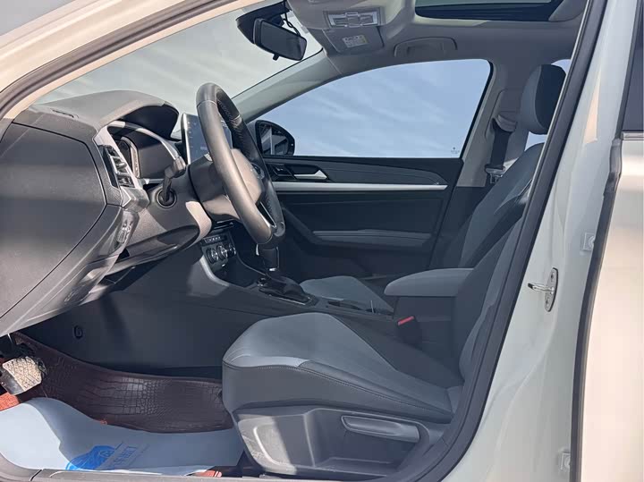 Фото 7 - Volkswagen Lavida