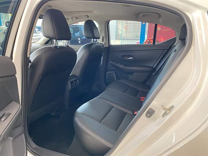 Фото 7 - Nissan Sylphy