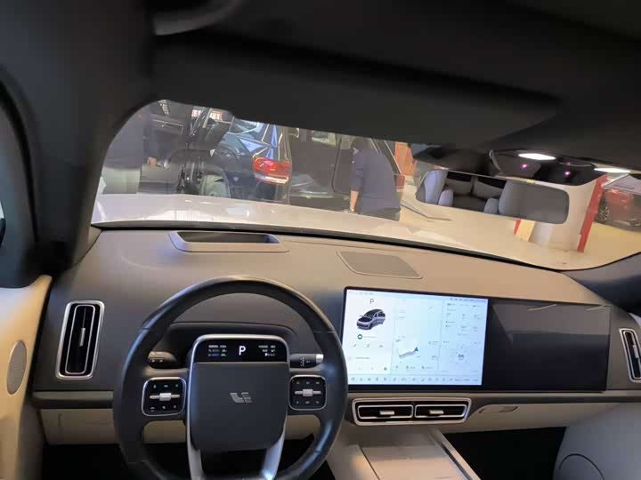 Фото 7 - LiXiang L9