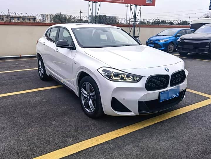 Фото 3 - BMW X2