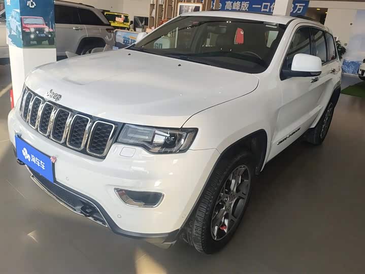 Фото 1 - Jeep Grand Cherokee