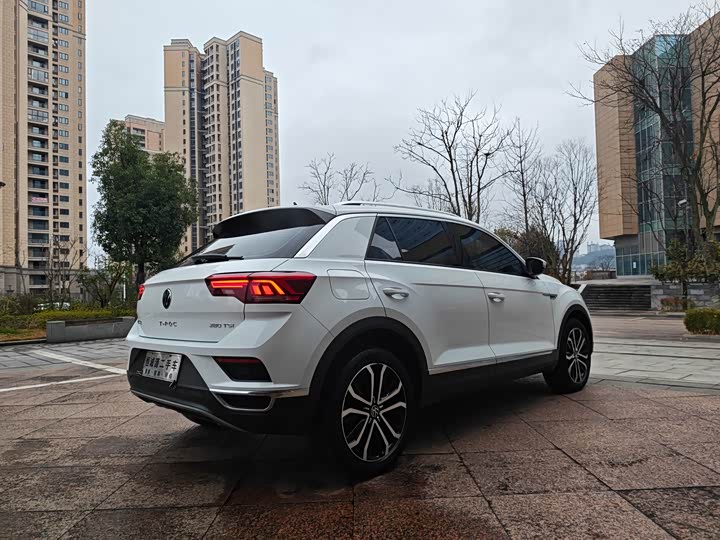 Фото 7 - Volkswagen T-Roc