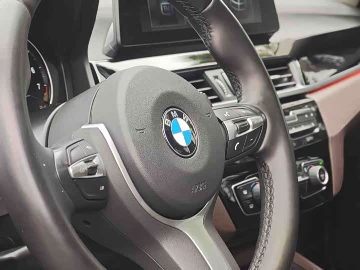 Фото 7 - BMW X1