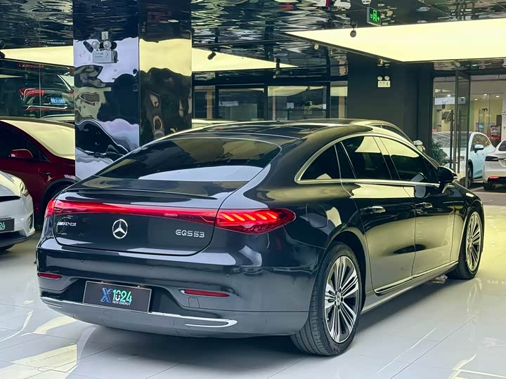 Фото 4 - Mercedes-Benz EQS