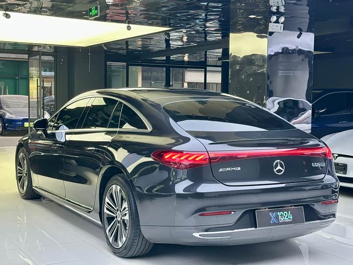 Фото 6 - Mercedes-Benz EQS