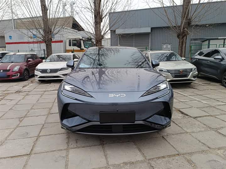 Фото 3 - BYD Sea Lion 07 EV