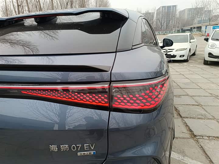 Фото 8 - BYD Sea Lion 07 EV