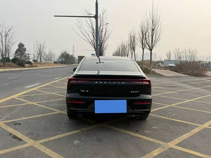 Фото 8 - Bestune B70