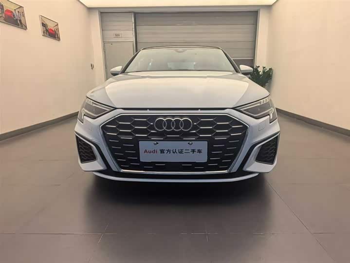 Фото 2 - Audi A3