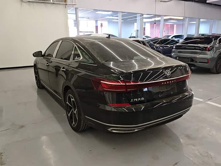 Фото 5 - Volkswagen Passat