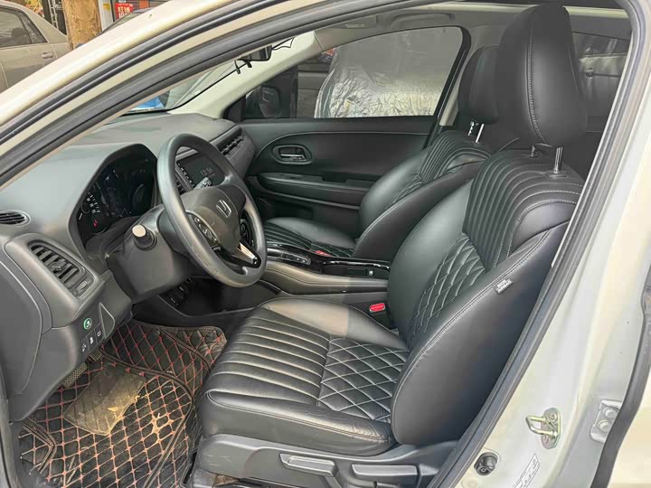 Фото 2 - Honda Vezel