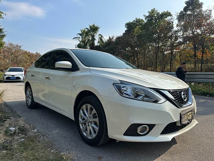Фото 3 - Nissan Sylphy