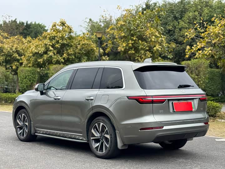 Фото 7 - LiXiang One