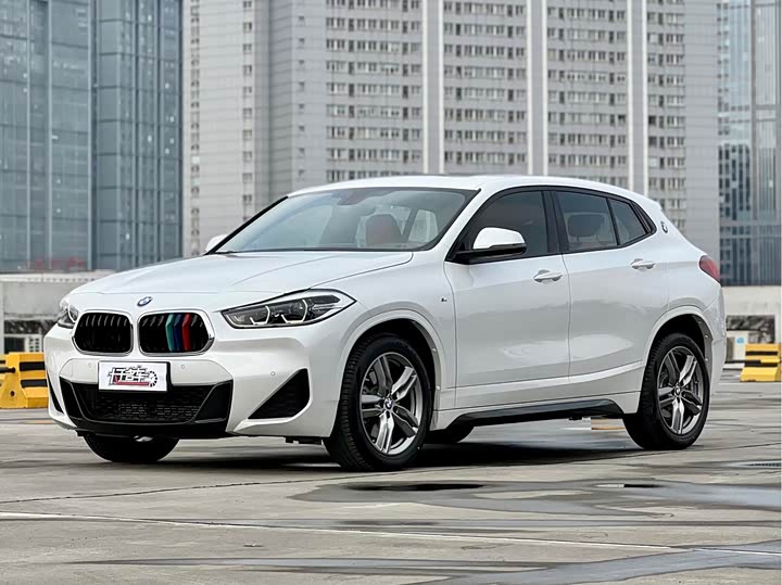 Фото 1 - BMW X2