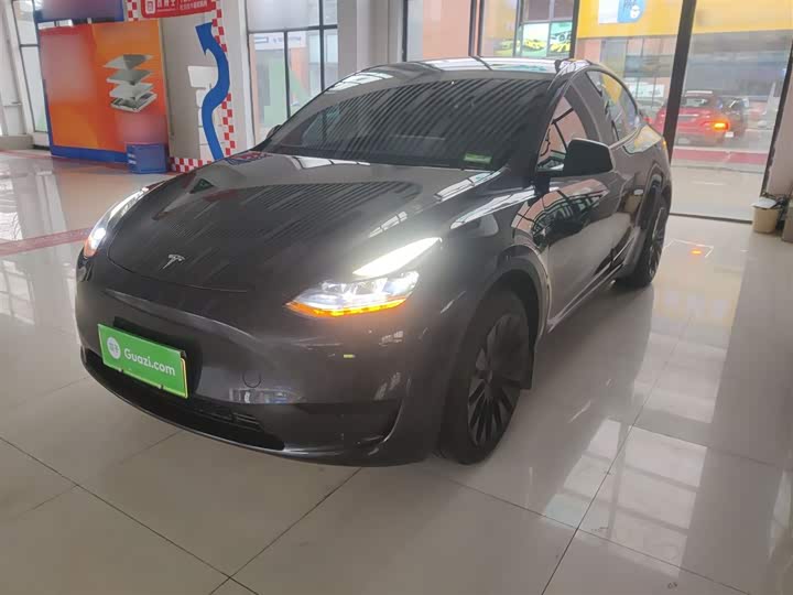 Фото 2 - Tesla Model Y