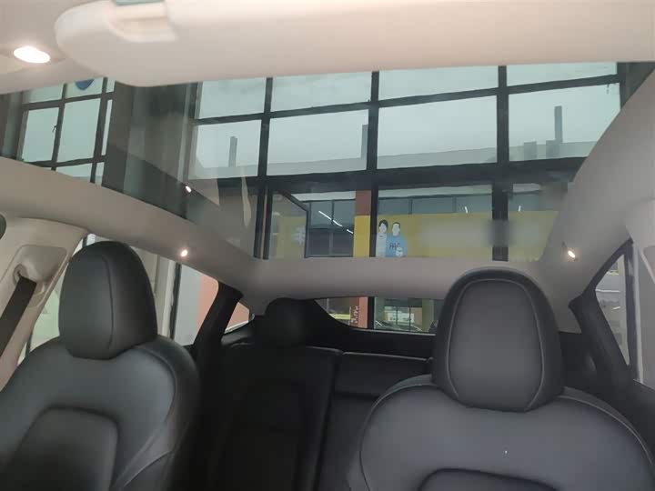 Фото 8 - Tesla Model Y