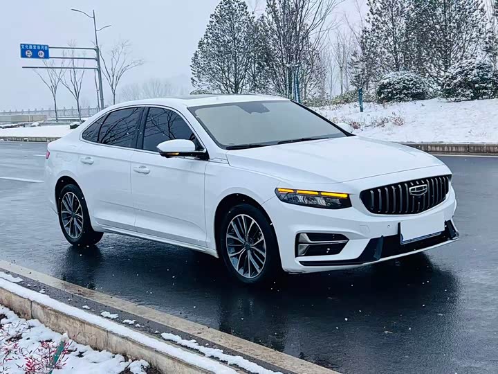 Фото 3 - Geely Preface