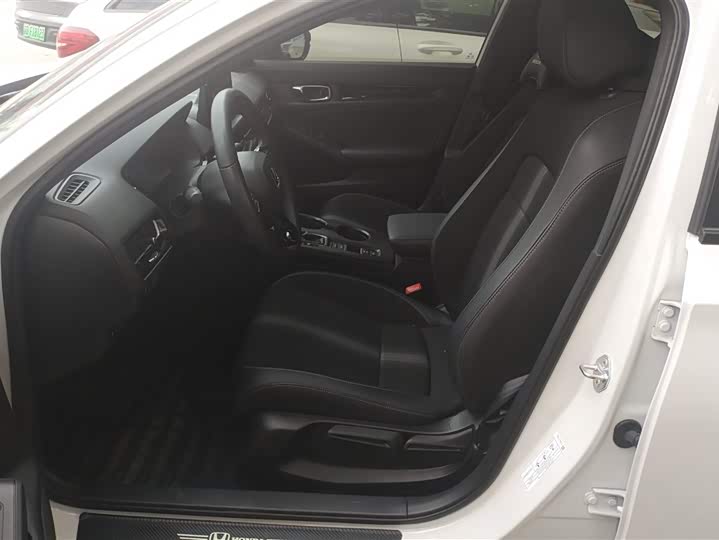 Фото 9 - Honda Civic