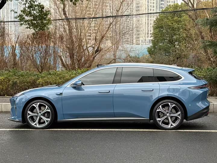 Фото 3 - Nio ET5T