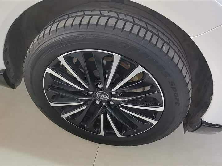 Фото 6 - Toyota Venza