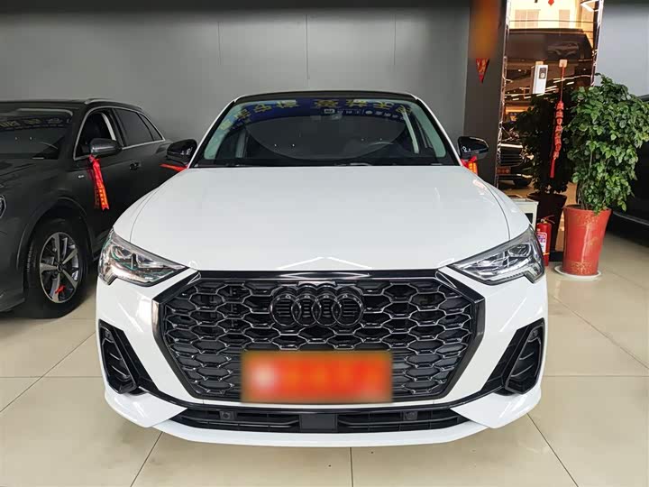 Фото 3 - Audi Q3 Sportback