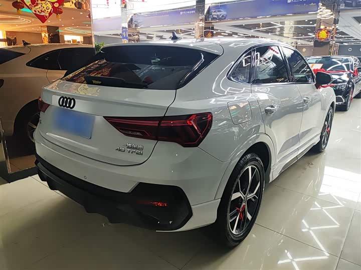 Фото 7 - Audi Q3 Sportback