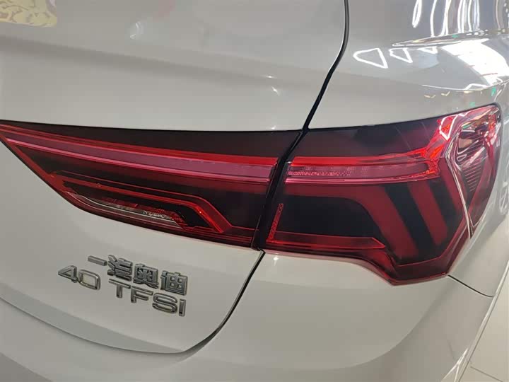 Фото 8 - Audi Q3 Sportback