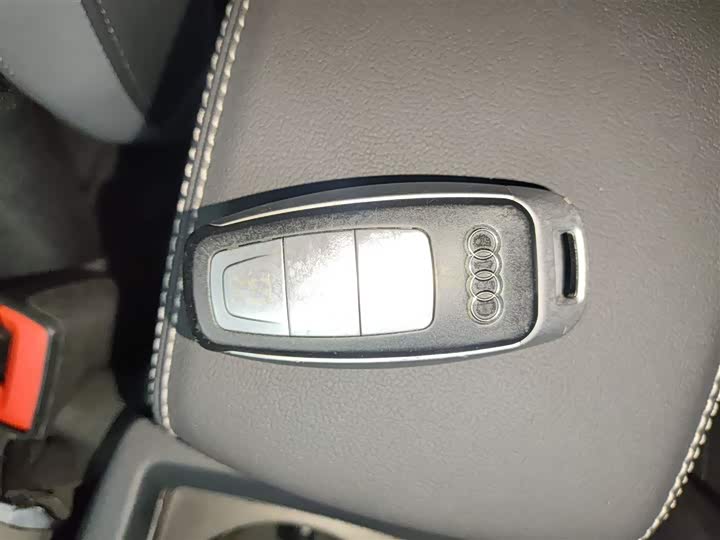 Фото 9 - Audi Q3 Sportback