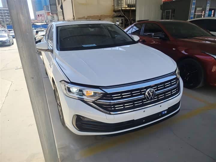 Фото 4 - Volkswagen Sagitar L