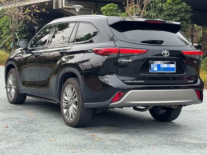 Фото 6 - Toyota Highlander